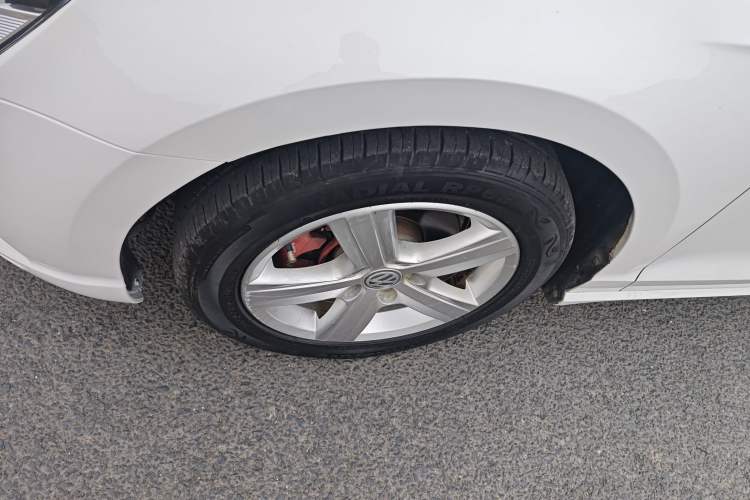 Used Volkswagen Lamando 2015 230TSI DSG Fashion Edition