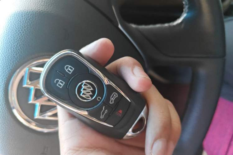 Used Buick GL8 2018 ES 28T Flagship Model China VI Standard
