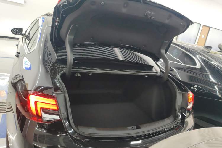 Used Buick Regal 2024 25T Deluxe Edition