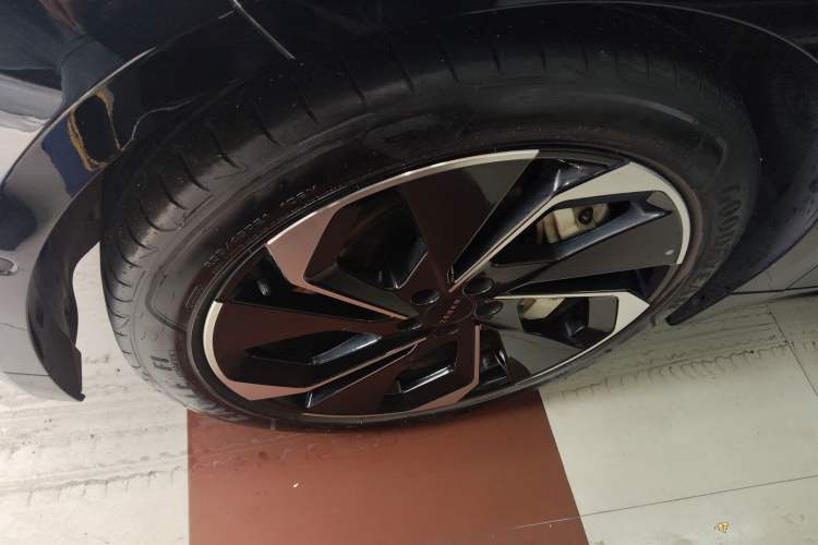 Used Zeekr 001 2023 WE Edition 100 kWh
