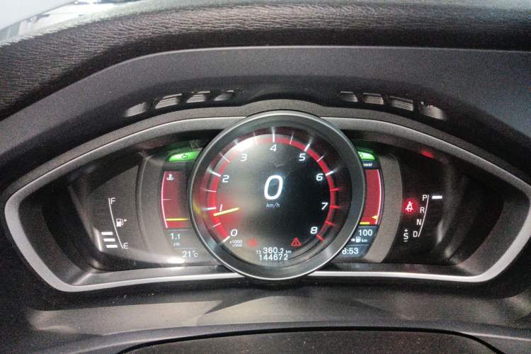 Used Volvo V40 2015 1.6T Zhiyi Edition
