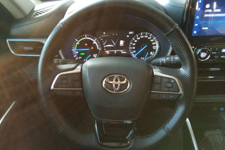 Used Toyota Highlander 2022 Dual-Engine 2.5L Four-Wheel Drive Prestige Version 7 Seats