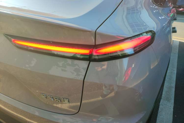 Used ONVO L60 2024 60 kWh Rear-Drive Version