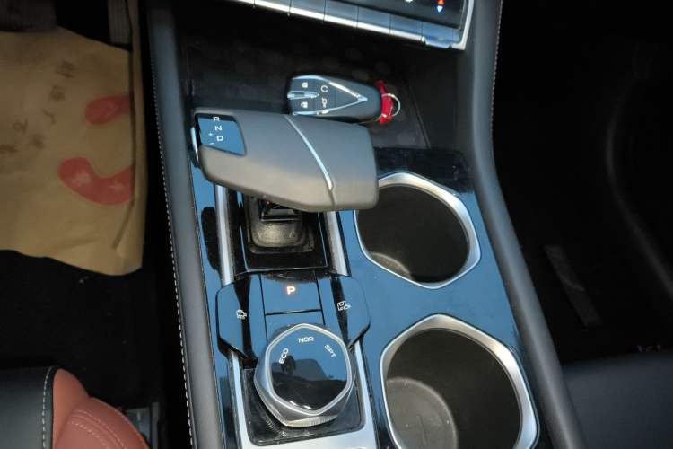 Used Changan Eado 2023 Changan Edition PLUS Blue Whale NE 1.4T GDI DCT Prestige Version
