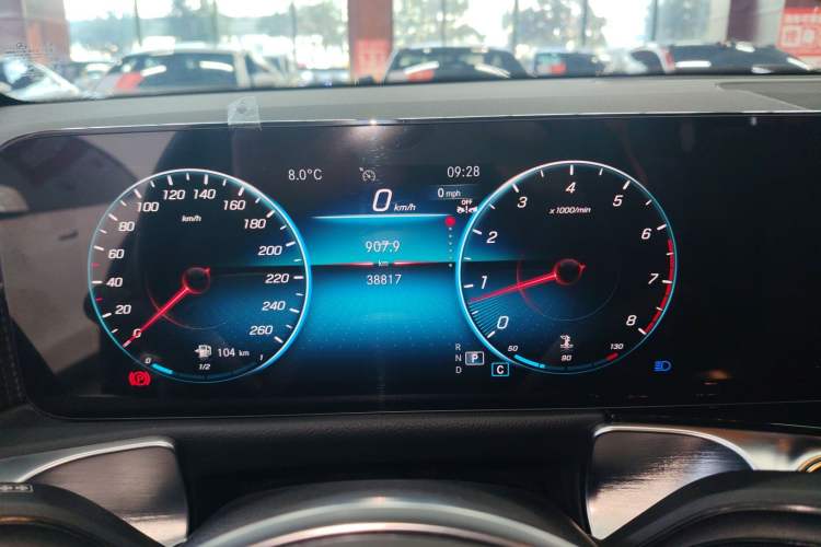 Used Mercedes-Benz GLB 2023 GLB 220 Fashion Model