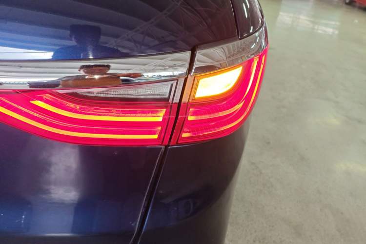 Used BYD Song MAX 2018 1.5T Automatic Smart Connect Luxury 6-Seater
