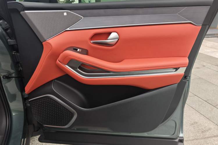 Used BYD Tang L 2025 EV 600KM All-Wheel-Drive LiDAR Flagship Model