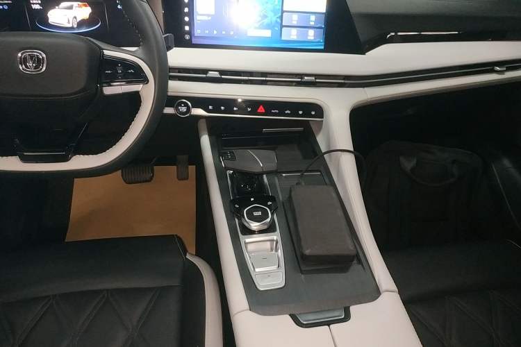 Used Changan CS75 PLUS 2023 3rd Generation 1.5T Automatic Luxury Model