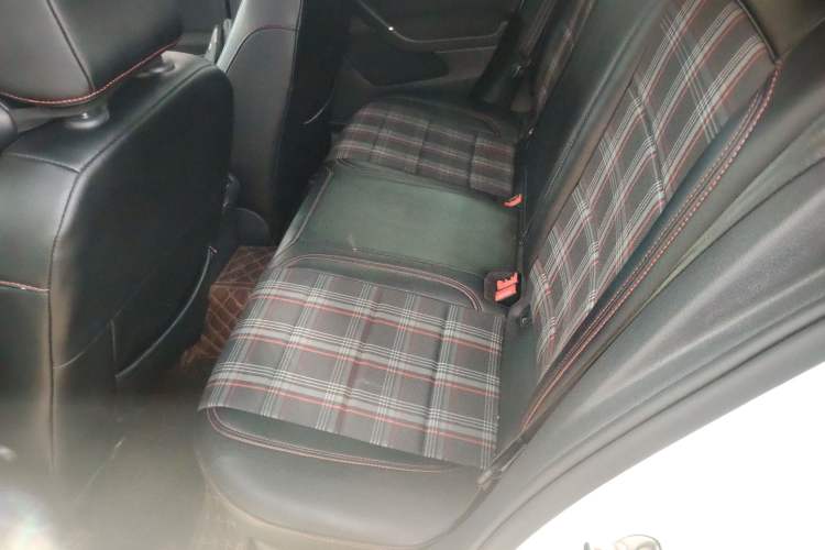 Used Volkswagen Golf 2019 1.8TSI Travel Edition