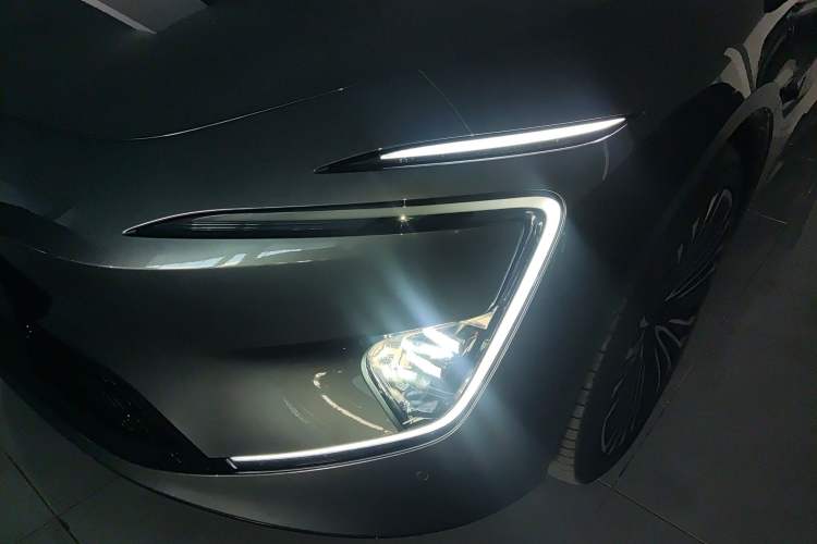 Used  12 2025 Ultra Extended-Range Edition