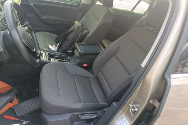 Used Volkswagen Golf 2016 1.6L Automatic Comfort Model
