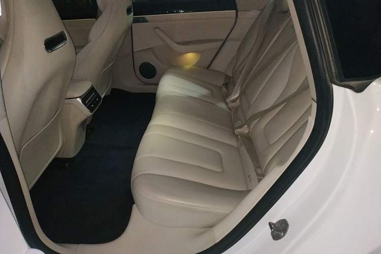 Used Hima Luxeed S7 2024 Max
