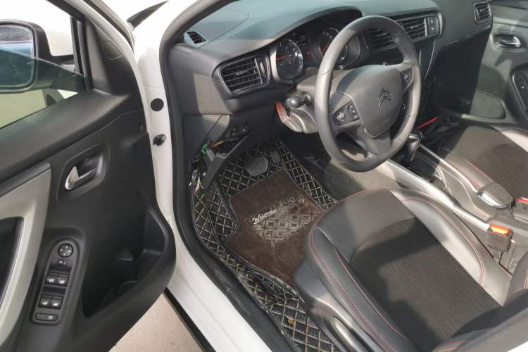 Used Citroen C3-XR 2015 1.6L Automatic Pioneer Model