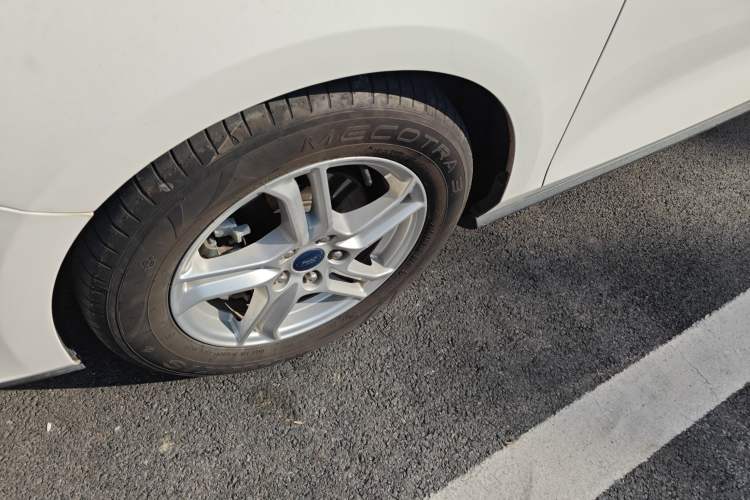 Used Ford Focus 2019 Sedan 1.5L Automatic FENGYUE Model China V Standard
