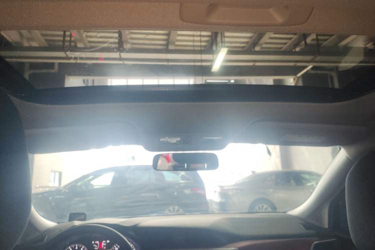 Used Nissan Lannia 2016 1.6L CVT Smart Cool Edition
