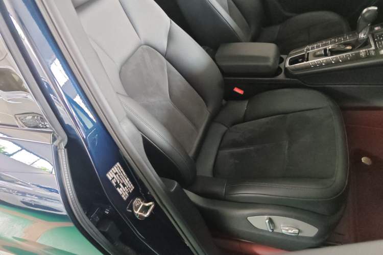 Used Porsche Macan 2021 Macan 2.0T
