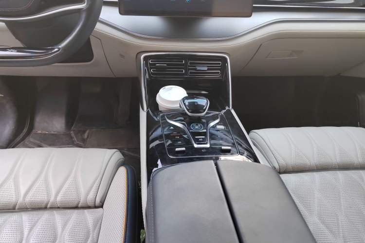 Used BYD Tang New Energy 2022 EV 635 km All-Wheel-Drive Flagship Model
