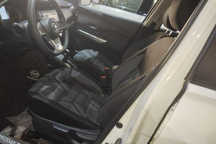 Used Nissan Kicks 2020 1.5L XL CVT Cool Enjoyment Edition
