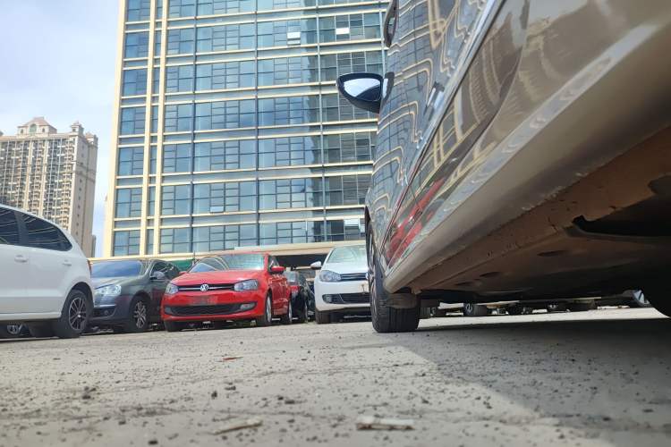 Used Volkswagen Sagitar 2017 230TSI Automatic Comfort Version
