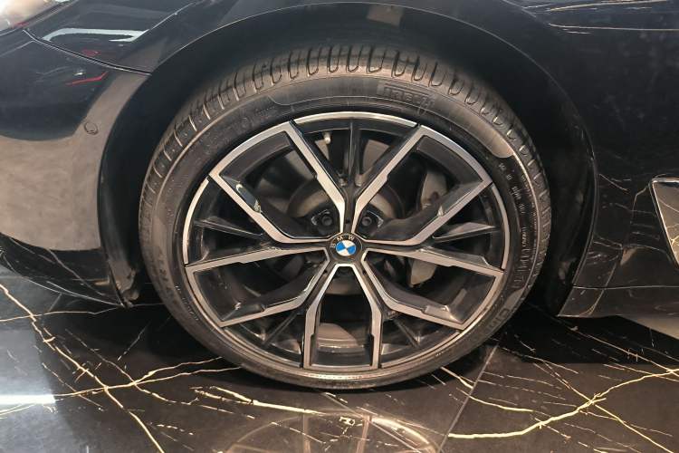 Used BMW 5 Series 2022 Second Facelift 530Li Luxury Version M Sport Package
