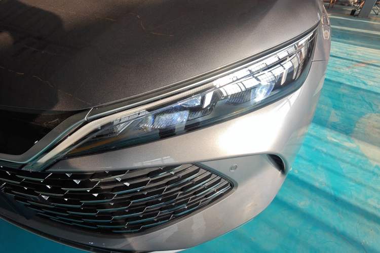 Used BYD Qin L 2025 DM-i Smart Drive 120KM Superior Model
