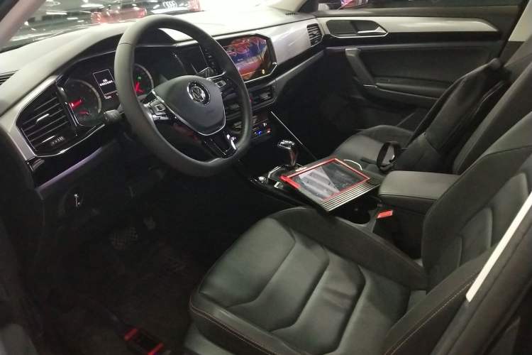 Used Volkswagen Tayron 2020 330TSI Two-Wheel Drive Luxury Smart Connectivity Version