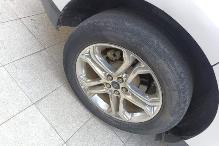 Used Ford Edge 2016 EcoBoost 245 Two-Wheel-Drive Titanium 7-Seater