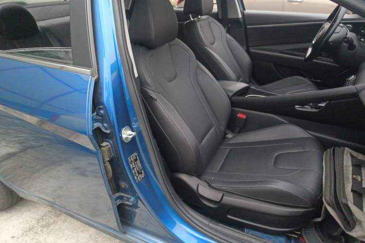 Used Hyundai Elantra 2021 1.5L CVT GLX Elite Edition
