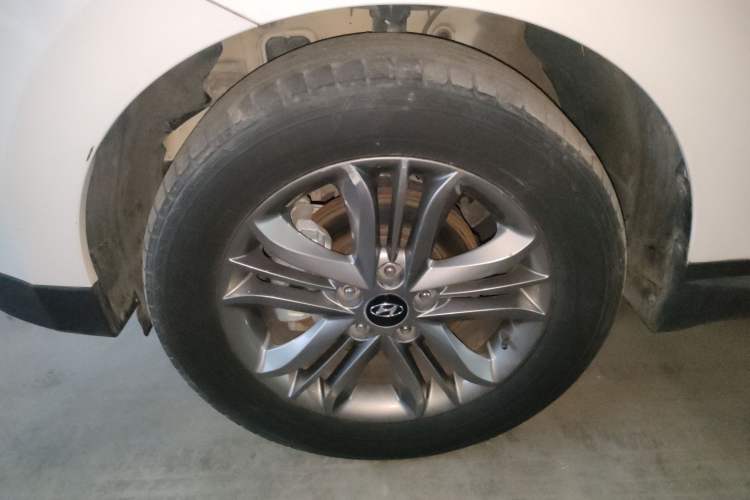 Used Hyundai ix35 2015 2.0L Automatic 2WD Smart Type China IV
