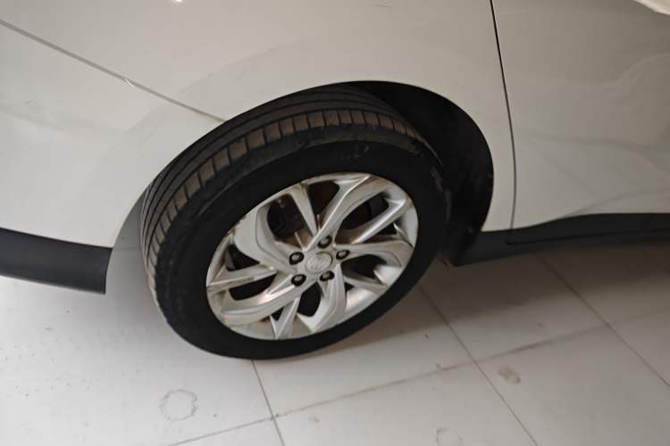 Used Buick Velite 6 2023 Revised Version 430 km Range – Commuter Edition