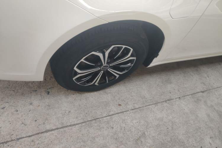 Used Roewe i6 MAX New Energy 2021 EV 500 Skyroof Deluxe Edition
