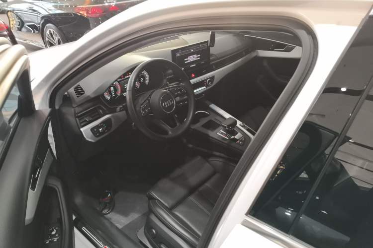 Used Audi A4L 2023 40 TFSI Fashion Dynamic Model