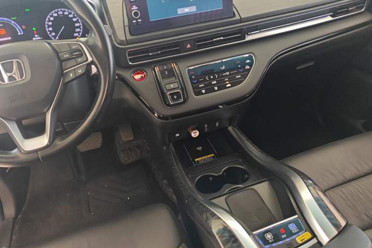 Used Honda Elysion 2022 2.0L eHEV Luxury Edition
