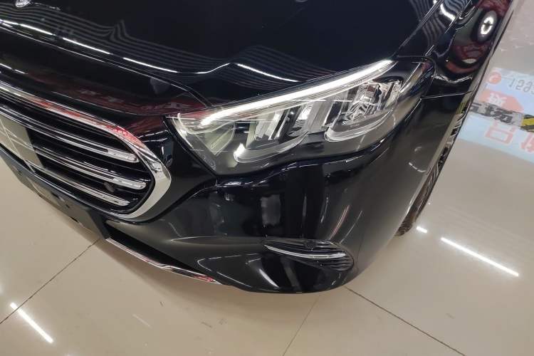 Used Mercedes-Benz E-Class 2025 Facelift E 300 L Luxury Edition
