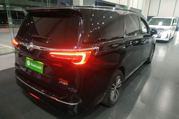 Used Buick GL8 2023 ES Lu Zun Deluxe Model
