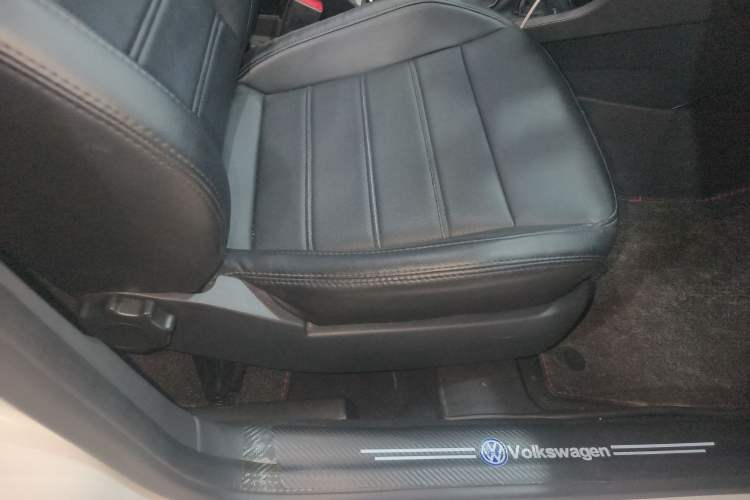 Used Volkswagen Lavida 2019 Lavida Start 1.5L Automatic Trendy Version China VI Standard
