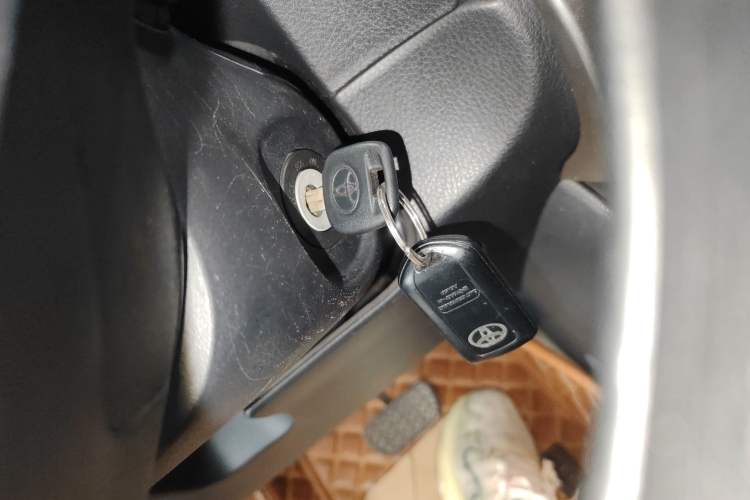 Used Toyota YARiS L 2016 Revised 1.5E CVT Charming Edition
