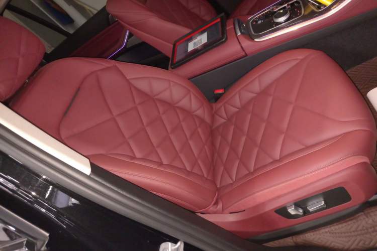 Used BMW X5 2023 xDrive 30Li Luxury M Sport Night Edition Package
