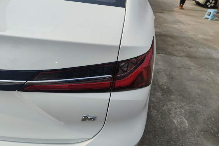 Used Roewe i5 2023 1.5L CVT Luxury Edition
