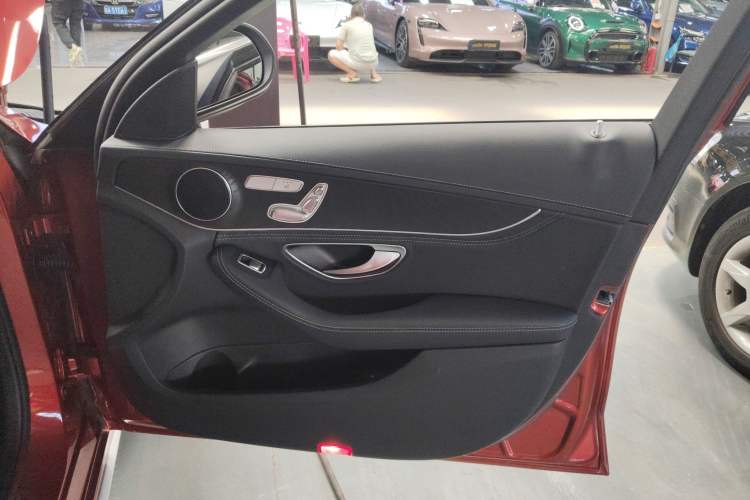 Used Mercedes-Benz C-Class 2017 Facelift C 200 L Sport Edition
