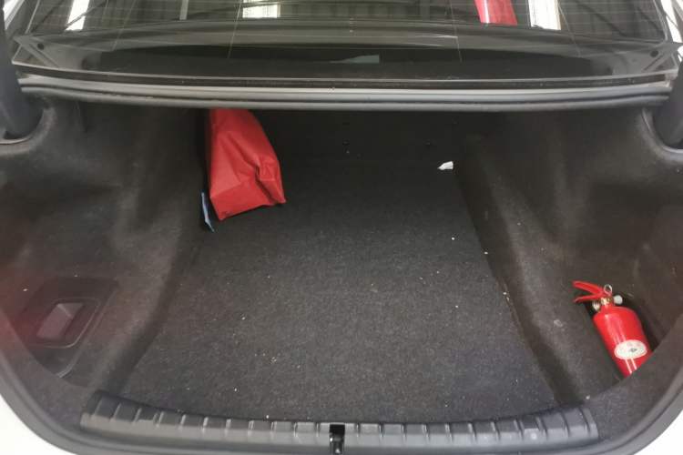 Used BMW 5 Series 2022 Restyled 525Li Luxury Package