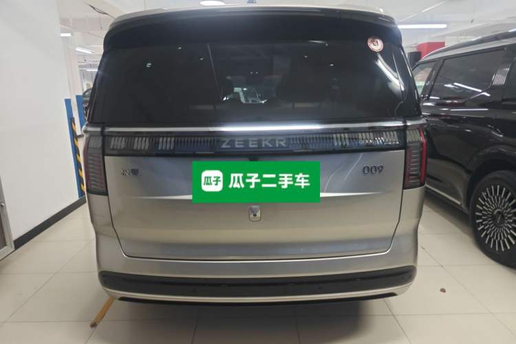 Used Zeekr 009 2022 WE Edition
