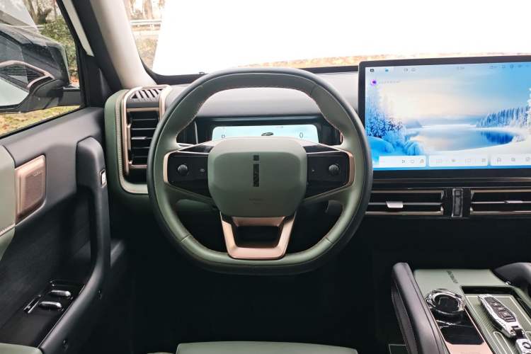 Used  03 2024 472km Four-Wheel Drive Long-Range Version
