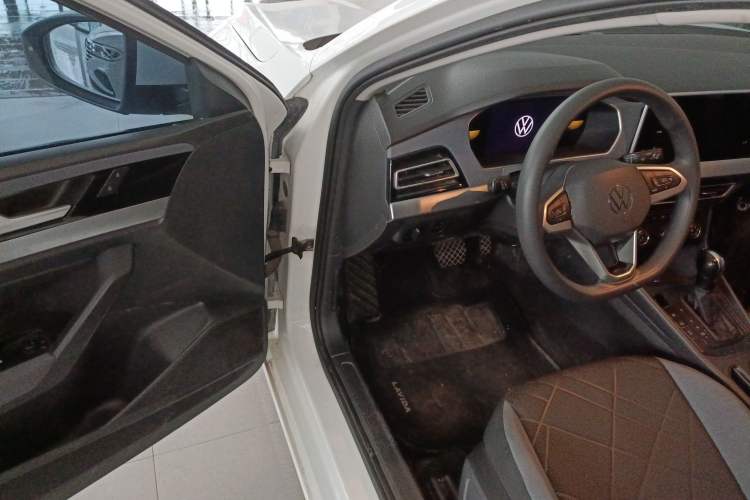 Used Volkswagen Lavida 2023 Revised 1.5L Automatic DeYi Edition
