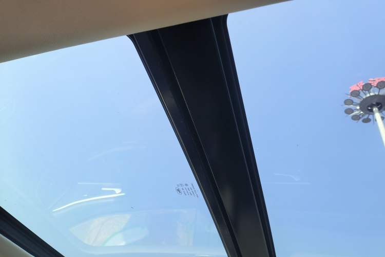 Used Ford Edge 2016 EcoBoost 245 Two-Wheel-Drive Titanium 7-Seater
