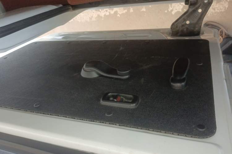 Used Jinbei Hiace X30 2020 1.5L Super-Comfortable Version China VI Standard SWC15M
