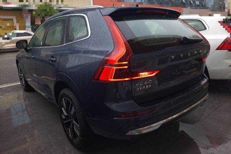 Used Volvo XC60 2026 B5 4x4 Smart Luxury Edition
