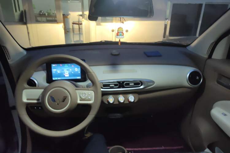 Used Wuling Hongguang MINIEV 2025 Four-Door Version Advanced Edition
