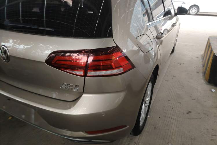 Used Volkswagen Golf 2018 230TSI Automatic Comfort Model
