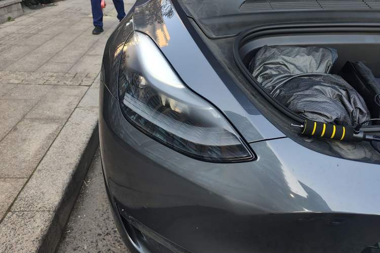 Used Tesla Model Y 2021 Long-Range All-Wheel-Drive Version